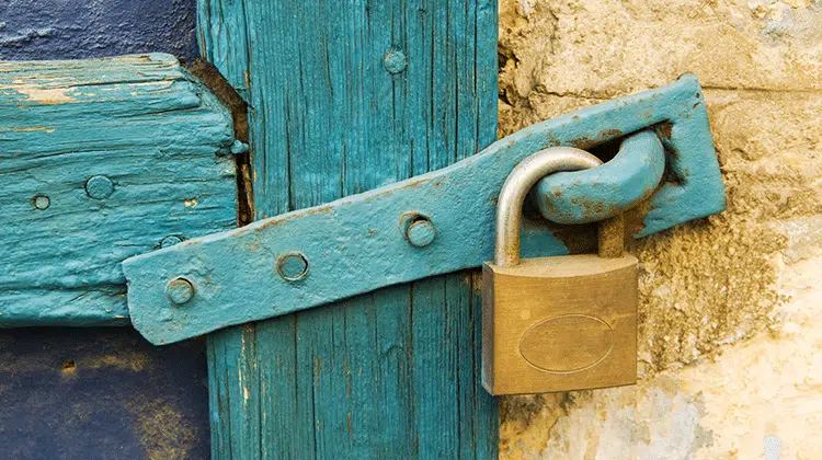 sécurité en voyage avec enfant
