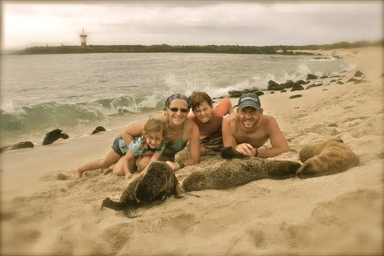 Akili Family tour du monde en famille en camping car