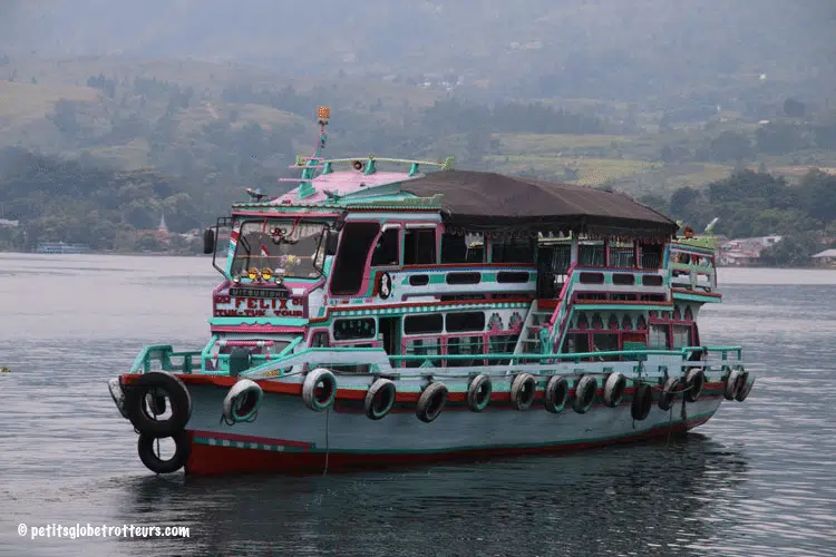 Ferry pour Tuk Tuk - Parapat