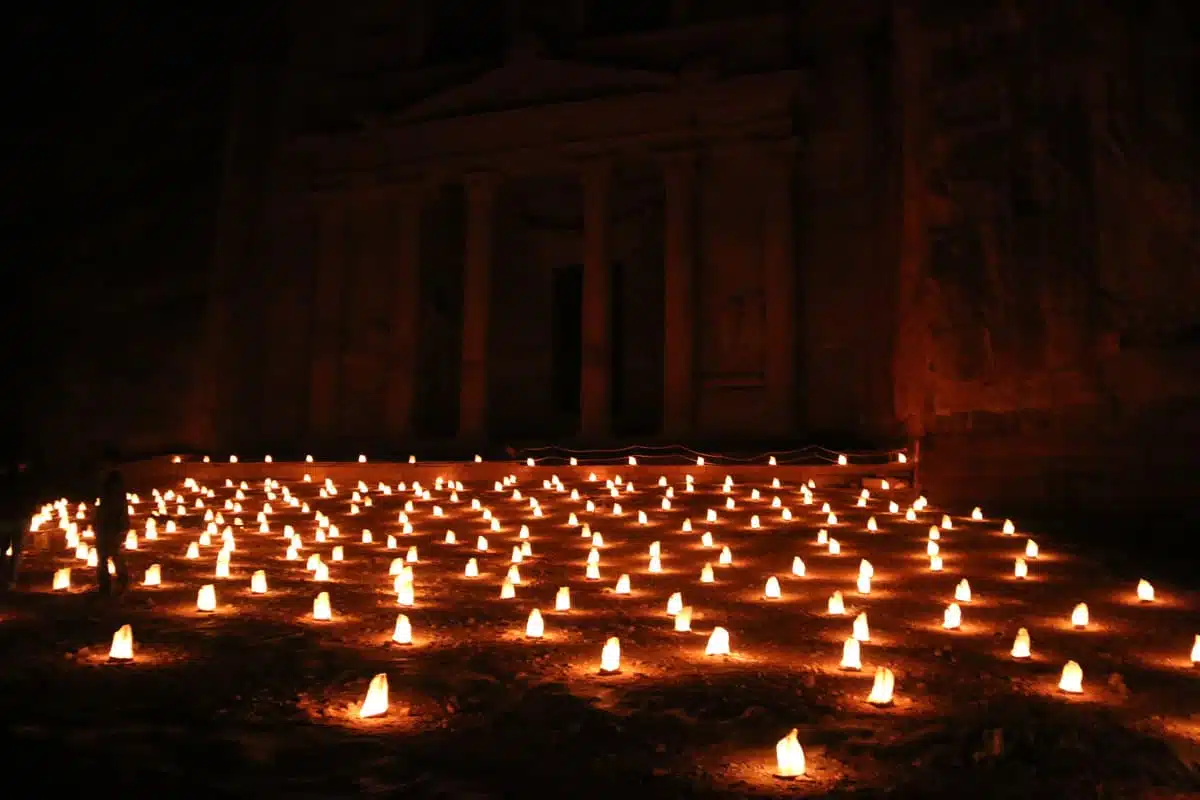petra by night jordanie en famille