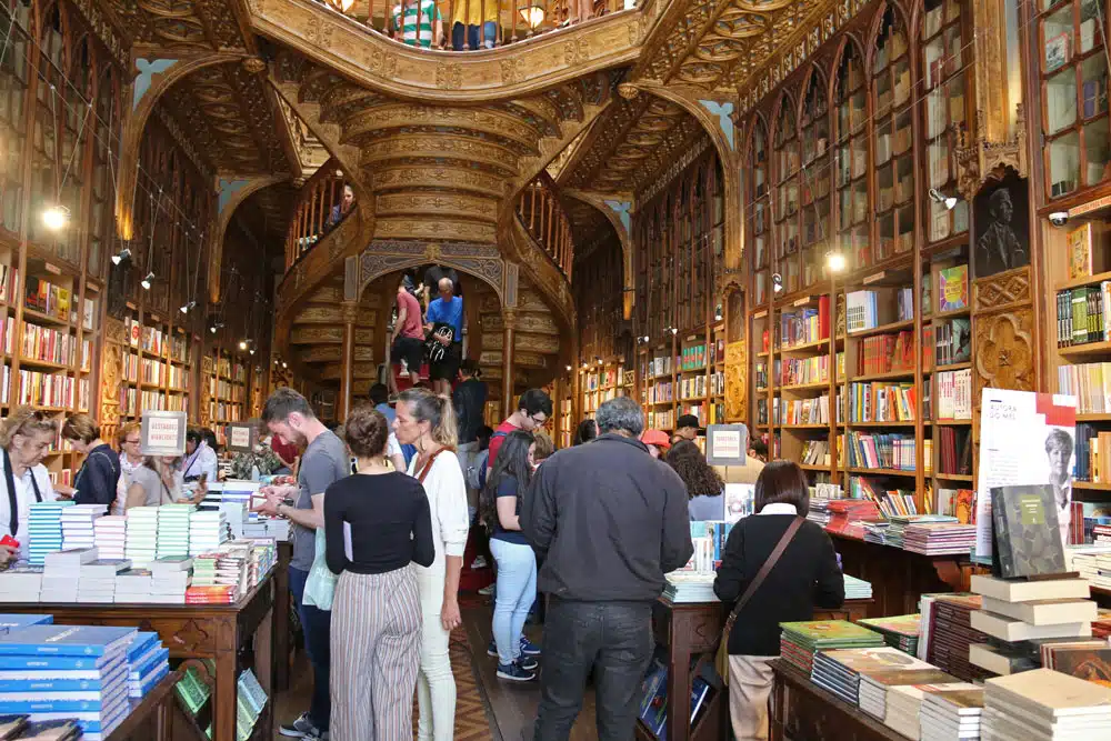 monde librairie lello porto