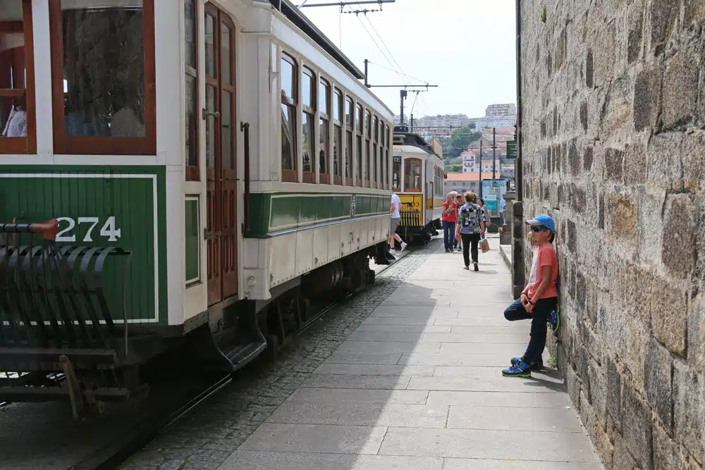 porto en famille prendre tram