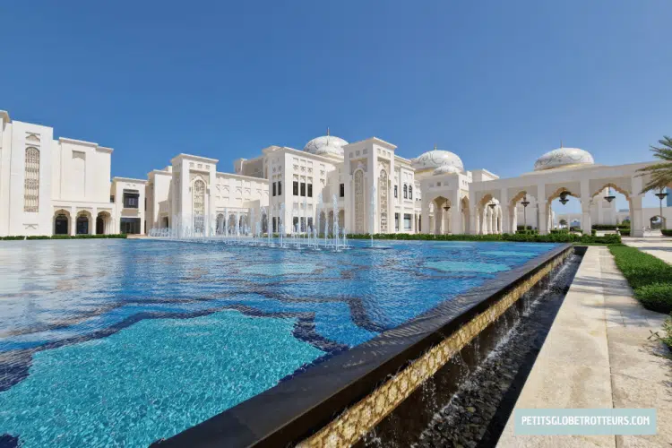 abu dhabi en famille palais pr&eacute;sidentiel jardins qasr al watan
