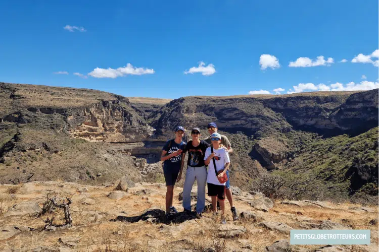 rando au bord du taiq sinkhole